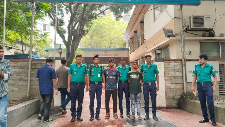 পারিবারিক কলহের জেরে স্ত্রীকে হত্যা, স্বামীসহ গ্রেপ্তার ২